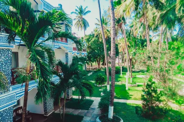 Sai Rock Beach Hotel & Spa