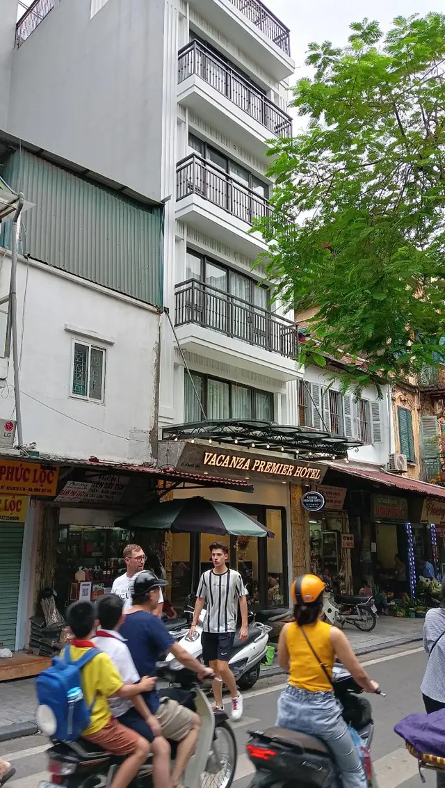 Hanoi Vacanza Premier Hotel