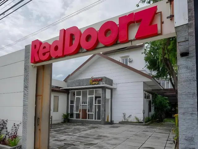 Reddoorz Solo Baru