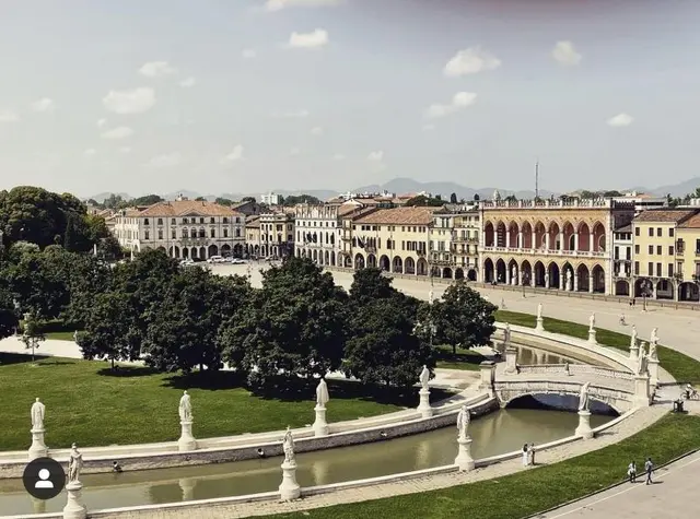 Casa Camilla City