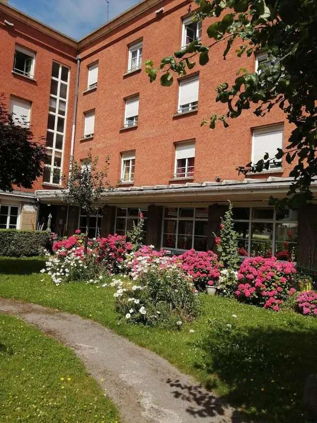 Ha Tel Les Jardins Dunkerque Center