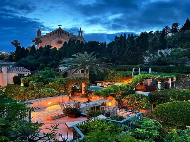 Jardi D Arta Boutique Hotel