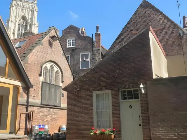The Old Gallery And Chamber Apartments