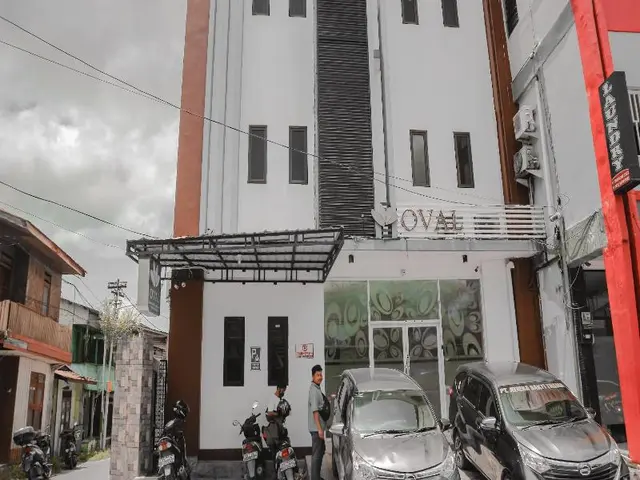 Oval Guest House