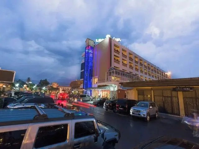 Leon Hotel