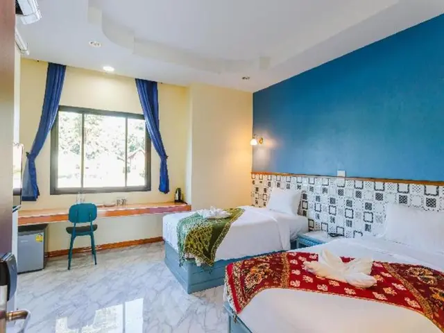 F2 Hotel