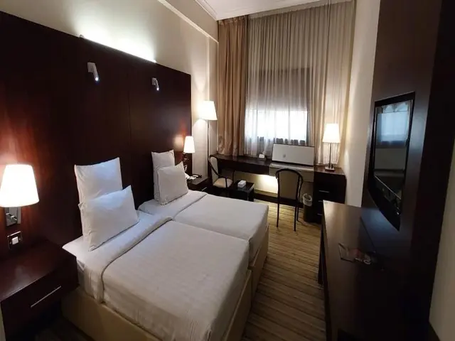 Aravi Hotel
