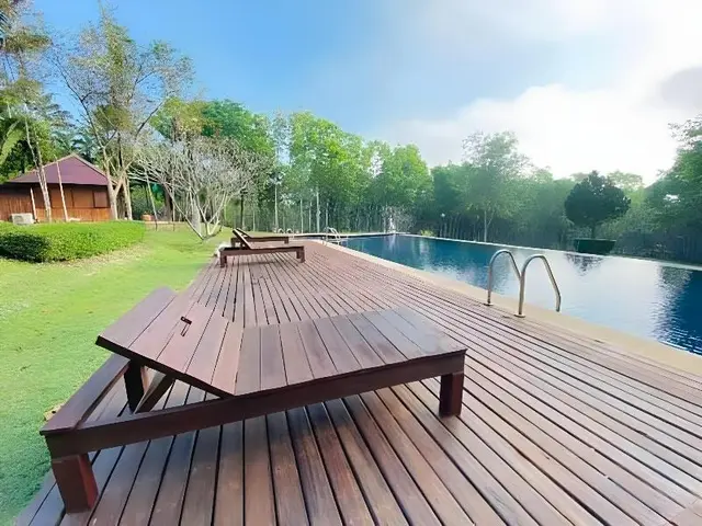 Baanwangnamkeaw Lodge