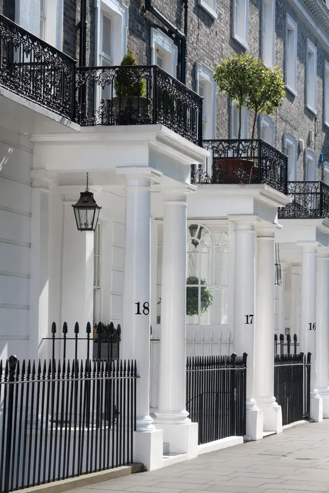 Avari Apartments - Winchester Collection