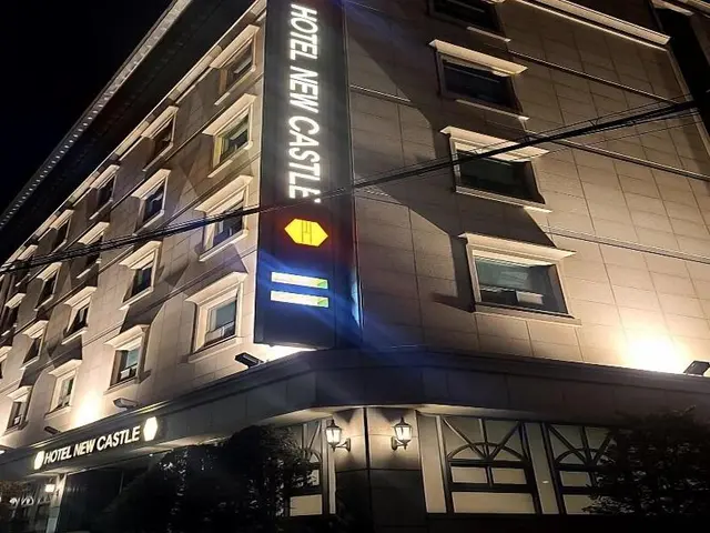 Hotel White Castle