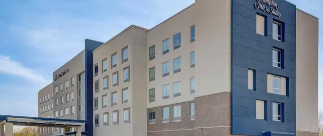 Hampton Inn And Suites Williamstown Ark Encounter