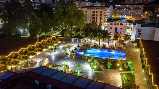 Green Palace Suite Hotel