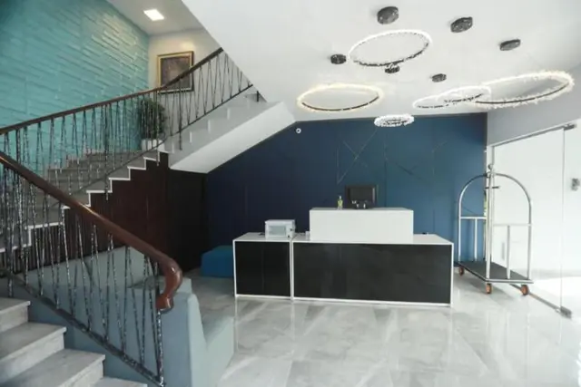 Riviera Suite
