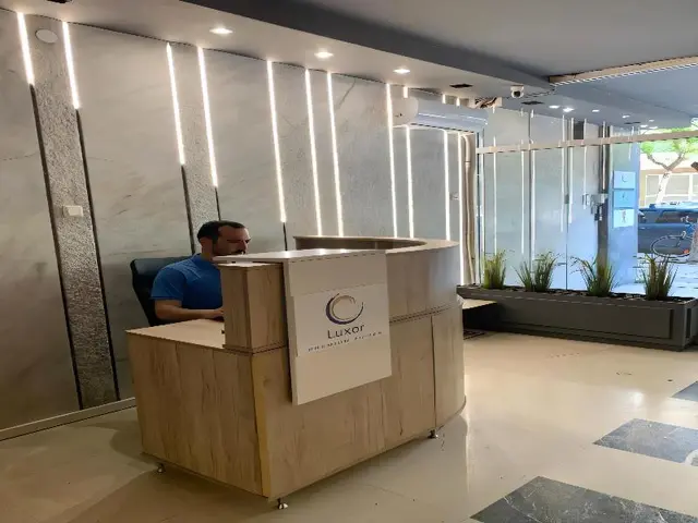 Luxor Suites Venizelou