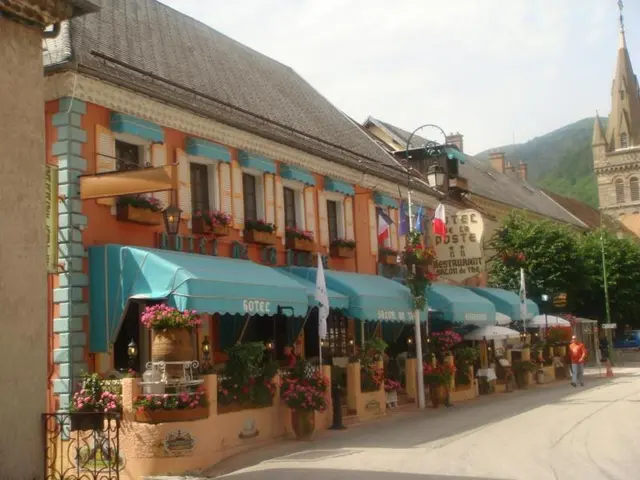 Logis Hotel De La Poste Corps