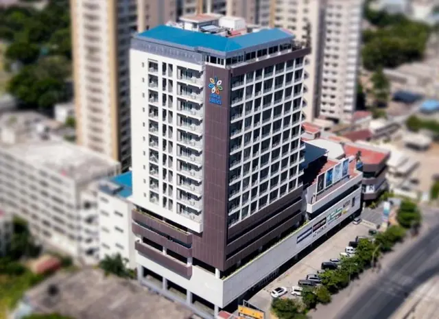 Aura Suites