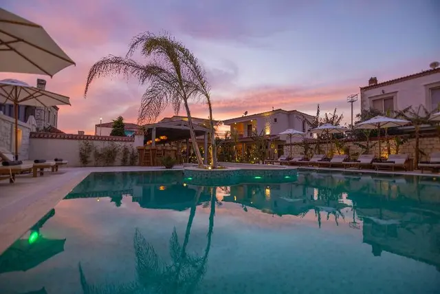 June Hotel