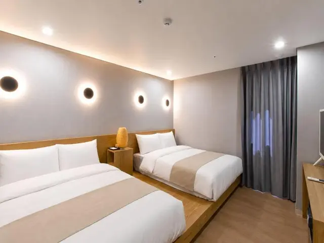 Brosis Hotel