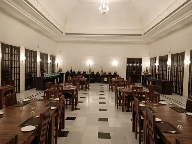 Hotel Raj Bagh Palace Jaipur