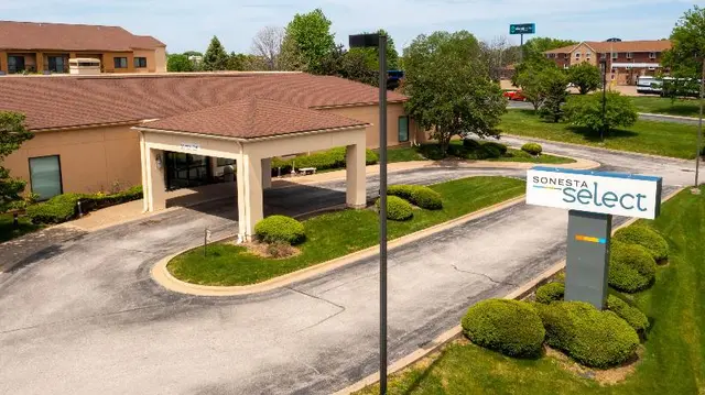 Spark by Hilton Bettendorf Quad Cities