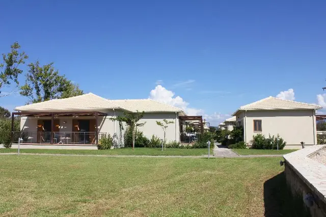 Niriides Luxury Villas