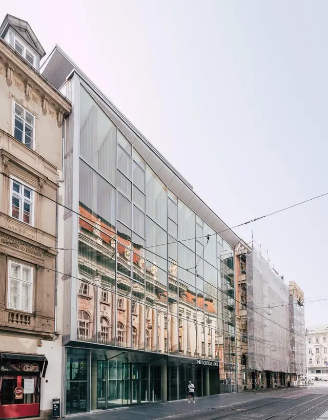 Met Boutique Hotel