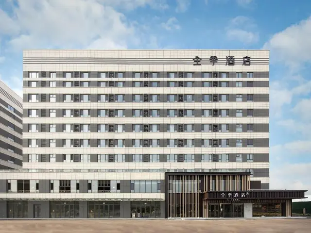 Ji Hotel Linyi Lanshan Lv Ai Town