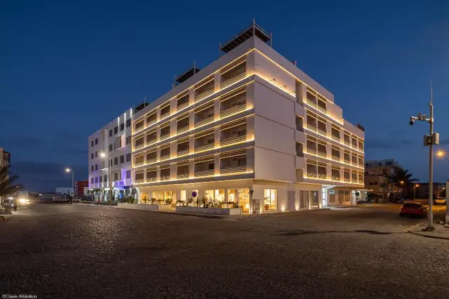 Oasis White Hotel
