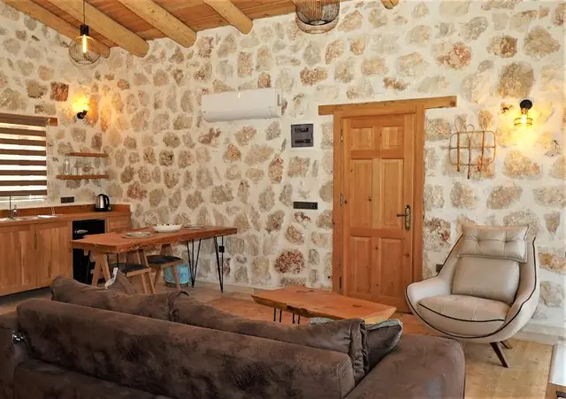 Sedir Tas Evleri / Cedar Stone House