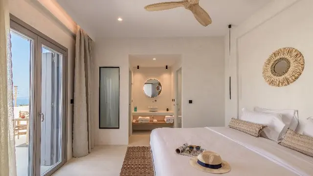 Nove Milos Luxury