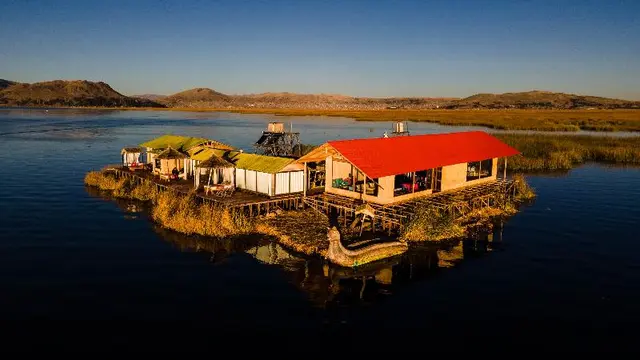 Uros Titicaca Lodge Puno Peru