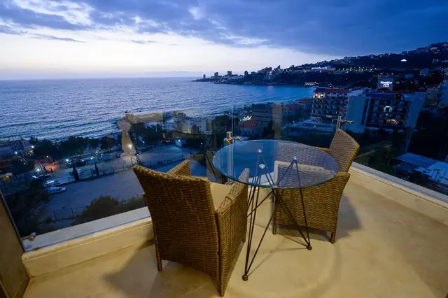 Zett Hotel