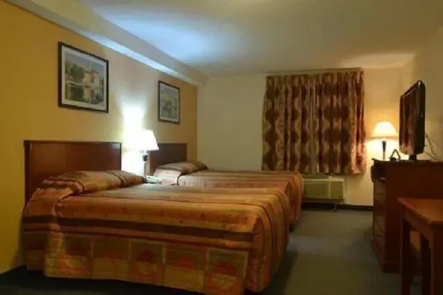 Aurora Park Inn Suites