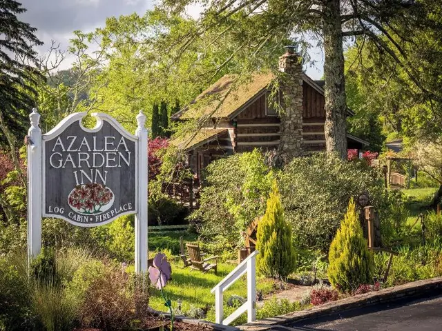 Azalea Garden Inn