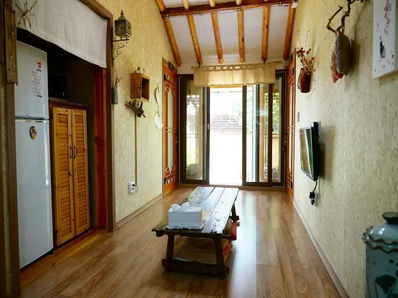 Jeonju Gyeonggijeonyeonga Hanogpensyeon