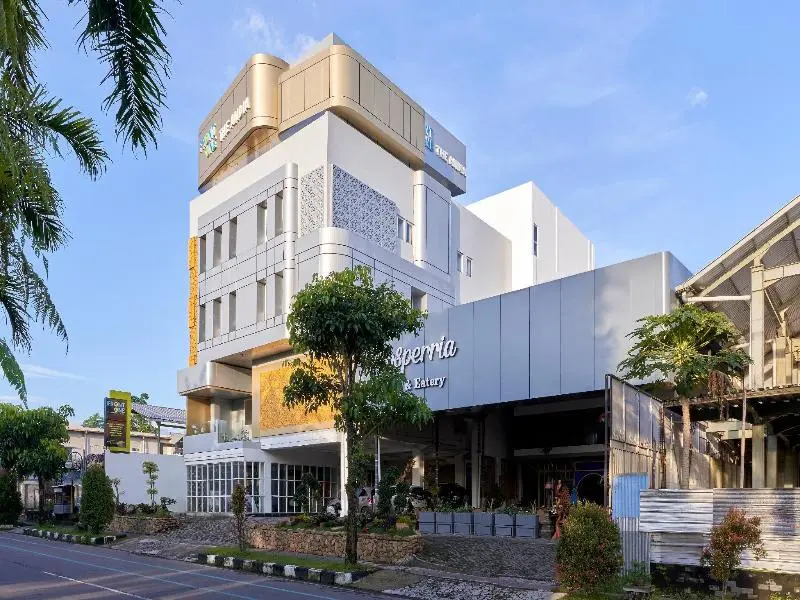 Front One Budget Hotel Boyolali