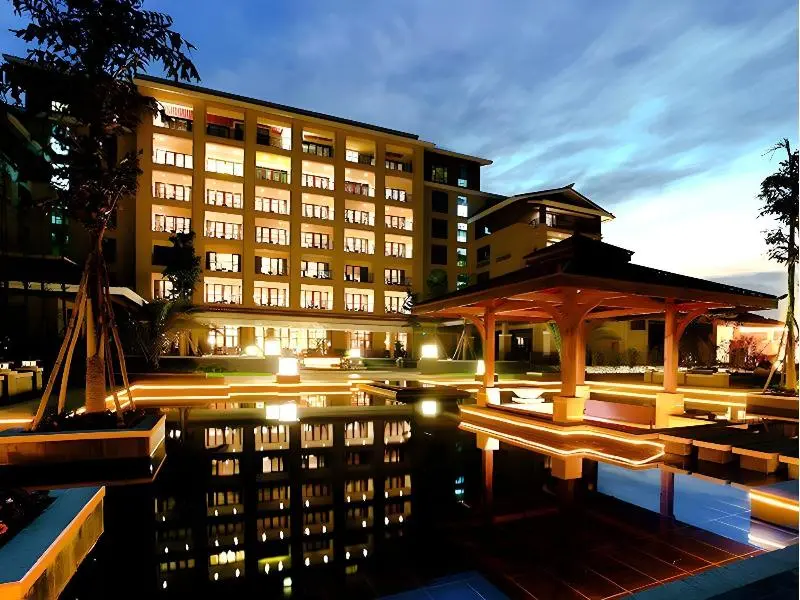 Xinjin Celebrity City Hotel