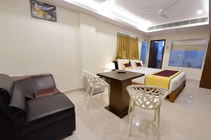 sri maharaja inn