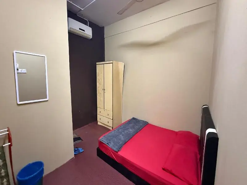Rumah Tumpangan Hjh Anisah