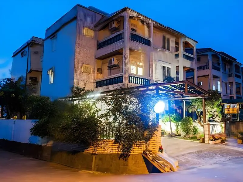 Yoyolife Hostel
