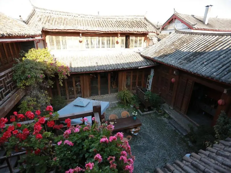 Blossom Hill Hotel Lijiang Qingchen
